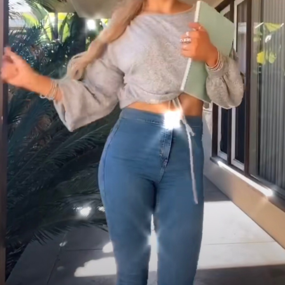 ISO THIS OUTFIT FROM FASHIONOVA